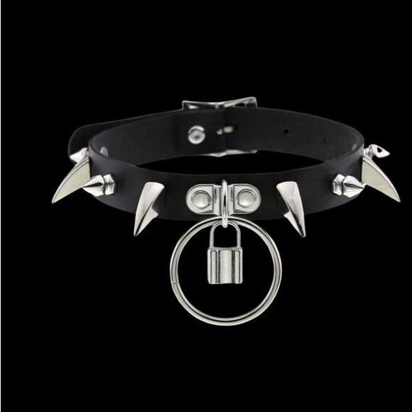 Necklace PU Leather Black Goth Punk Rock Choker Necklaces For Women - Picture 2 of 3